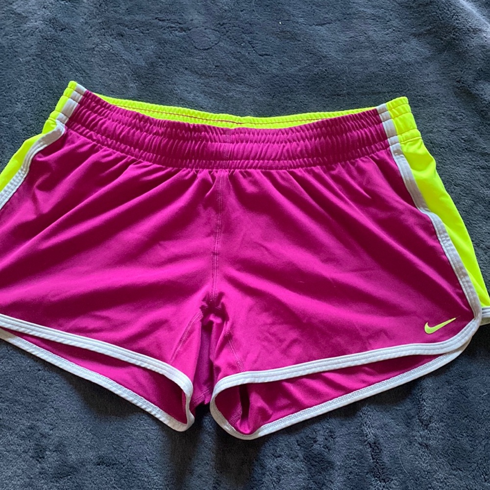 Nike dri fit women’s pink and neon green shirt size small